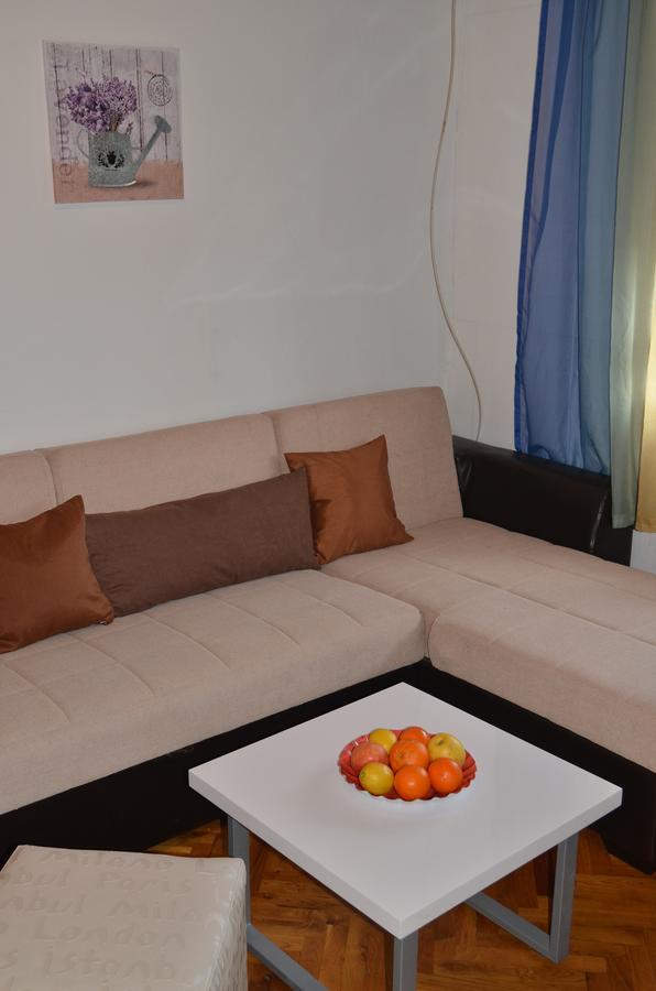 Rooms Mila Rezovac Екстериор снимка