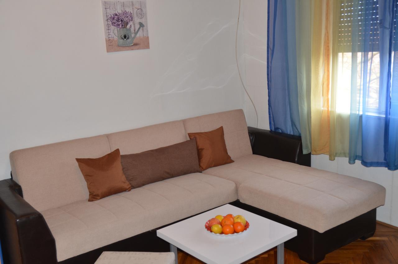 Rooms Mila Rezovac Екстериор снимка