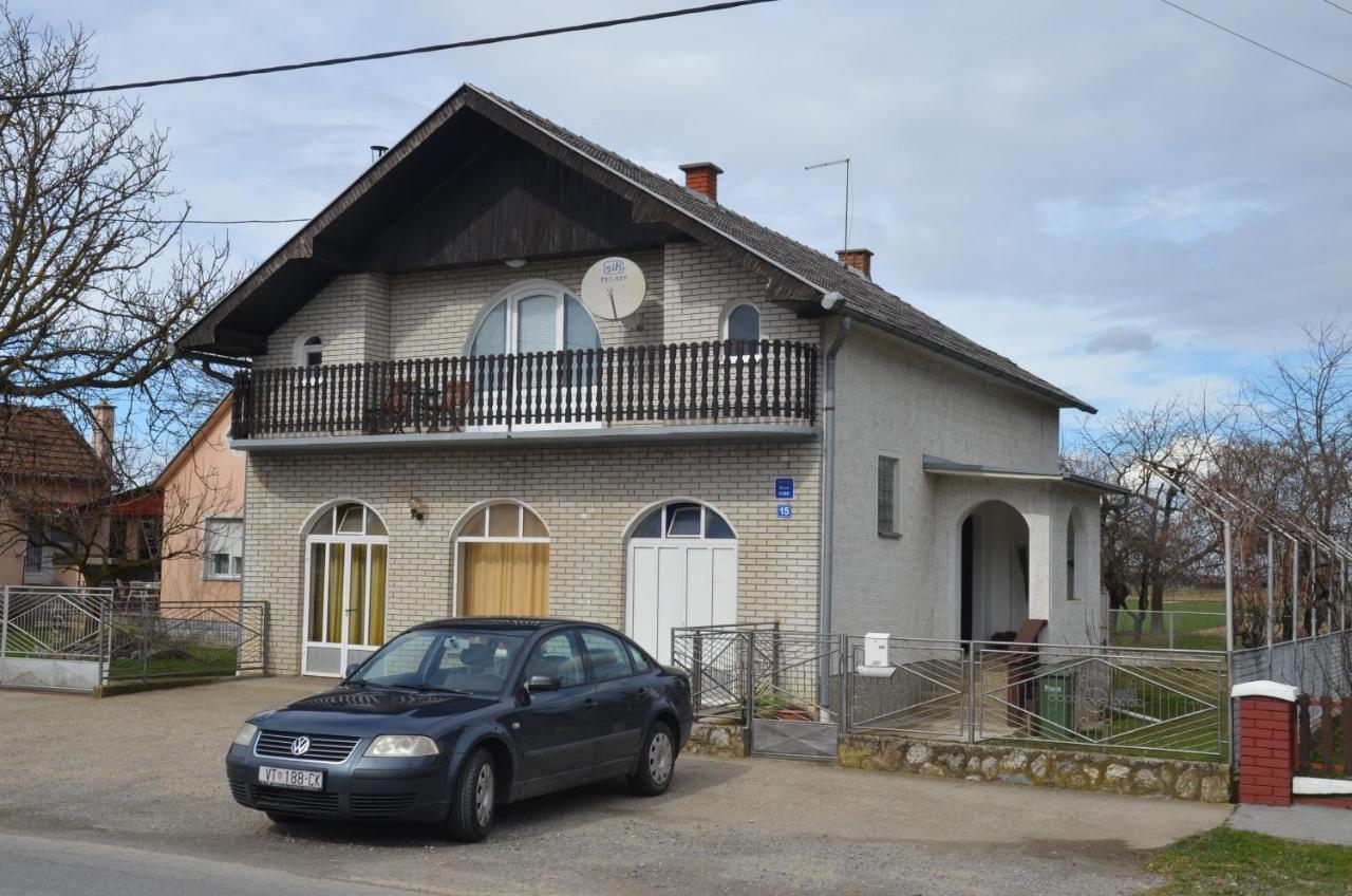 Rooms Mila Rezovac Екстериор снимка
